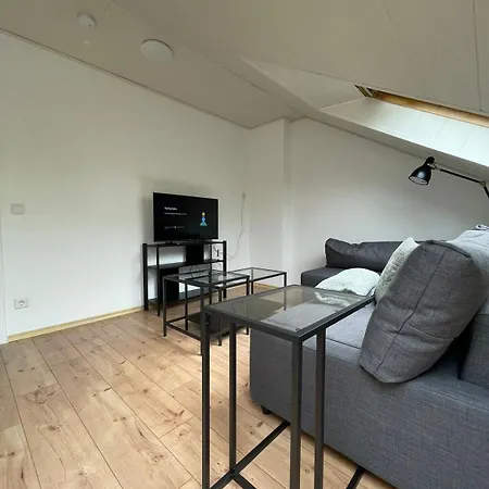 Lägenhet Charmante Dachgeschosswohnung Bis Zu 6 Gaeste Mayen