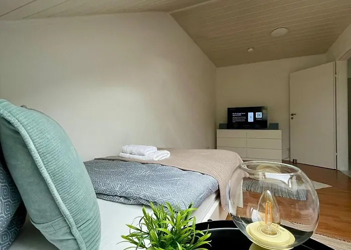 Charmante Dachgeschosswohnung Bis Zu 6 Gaeste